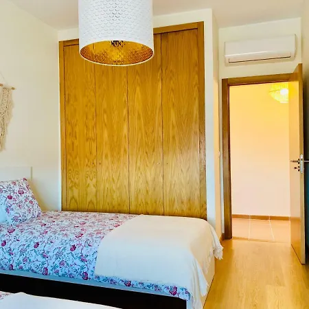 Holiday home Amazing Pool & Garden In Sesimbra